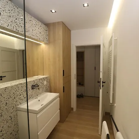 Lägenhet Nowy W Centrum